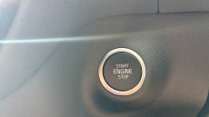 Volvo XC40 2.0 B3P Plus Black Edition 5dr Auto Petrol Estate